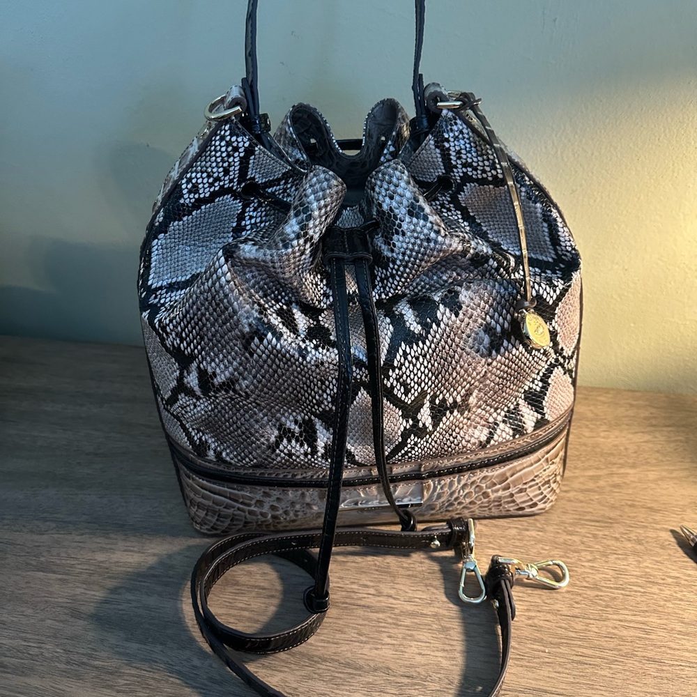 Brahmin Slabaster Fontaine Marlowe Bucket